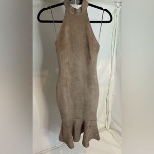 NWT Shop 17 Taupe Suede Halter Dress Ruffle bottom curvy size Small